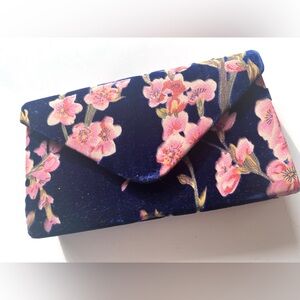Nina Floral Velvet Clutch